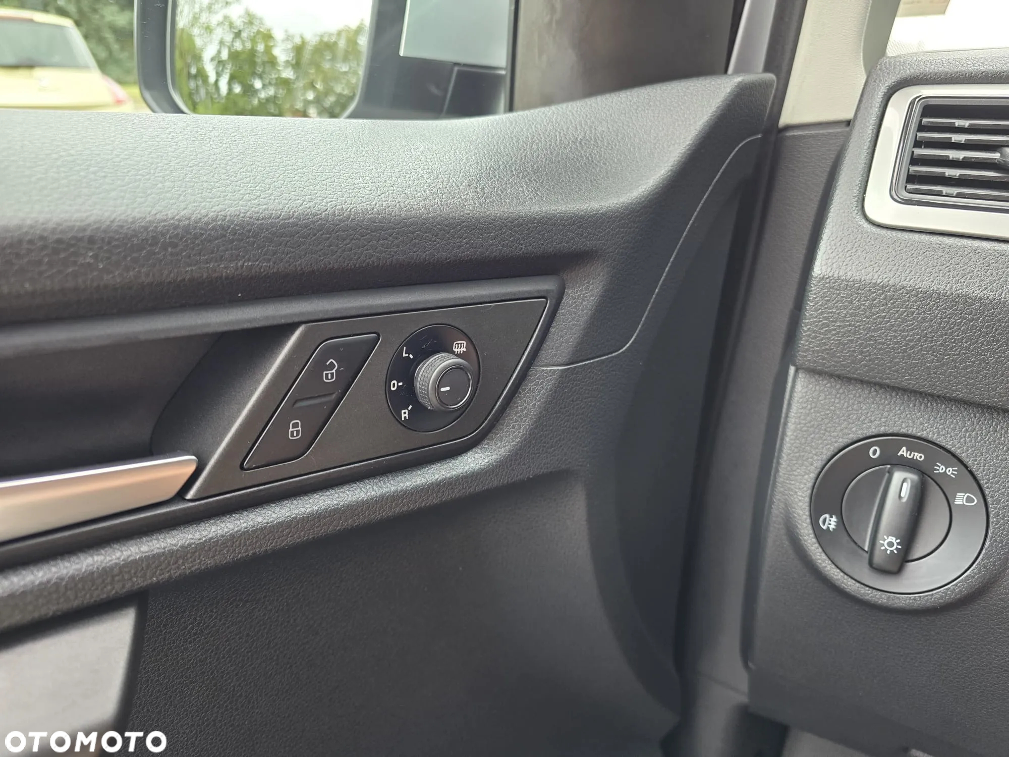 Volkswagen Caddy 2.0 TDI Comfortline - 8