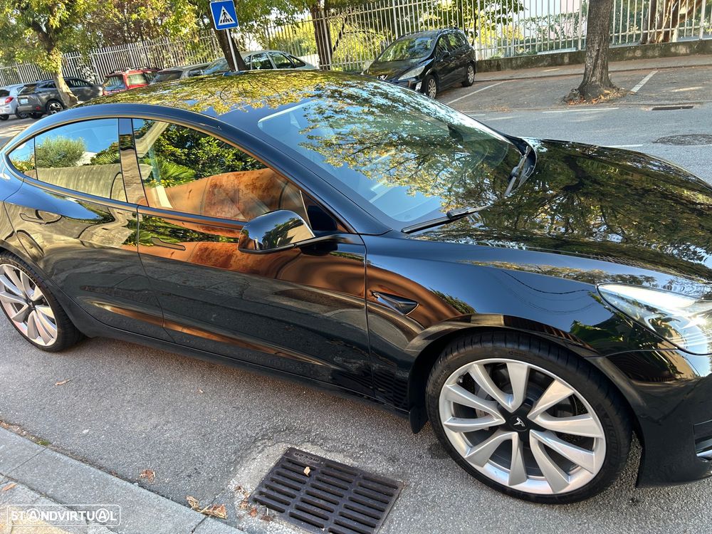 Tesla Model 3 2022 photo 3