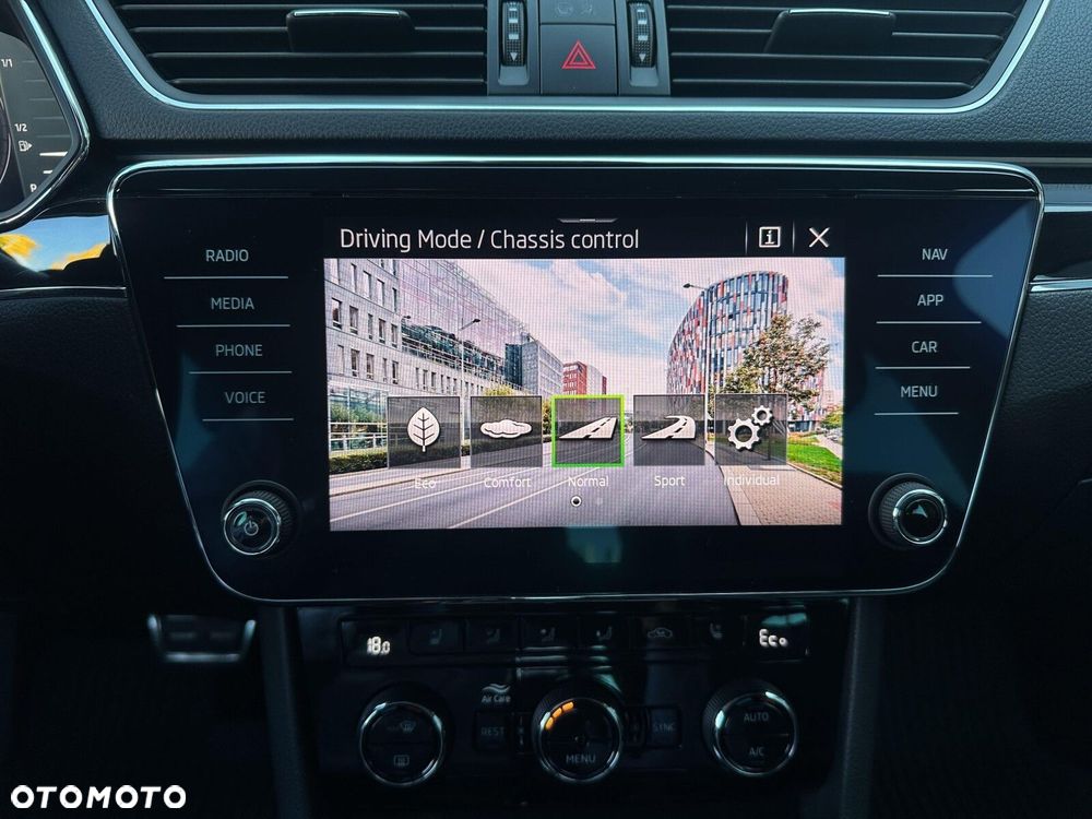 Skoda Superb 1.4 TSI Plug-In Hybrid L&K DSG - 29