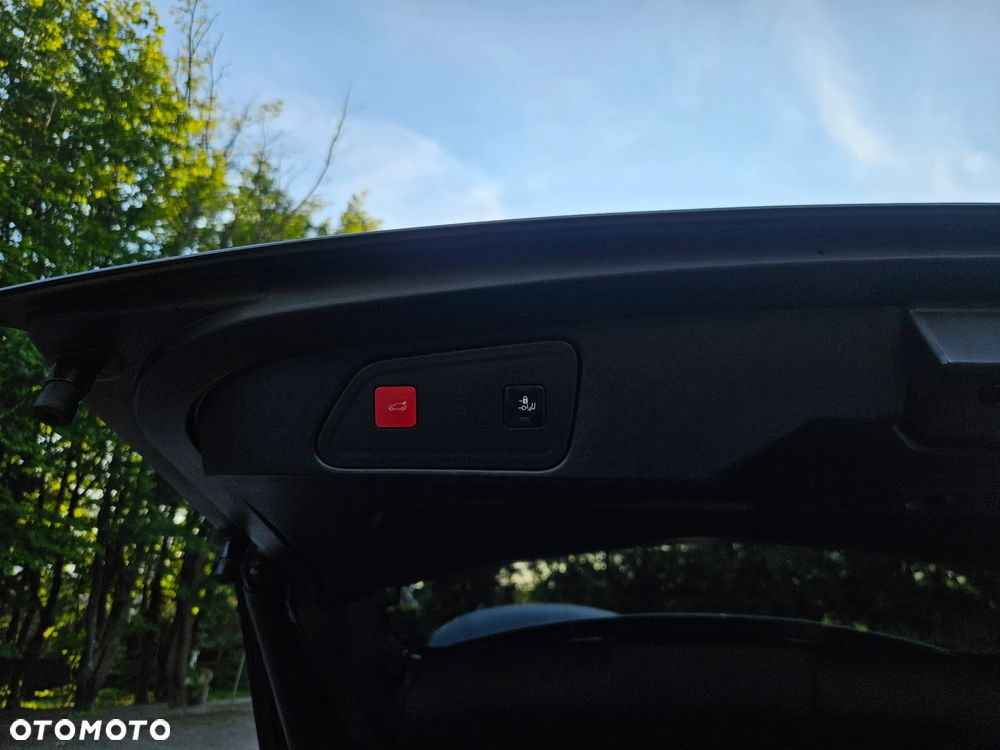 Peugeot 3008 1.6 PureTech GT Pack S&S EAT8 - 14