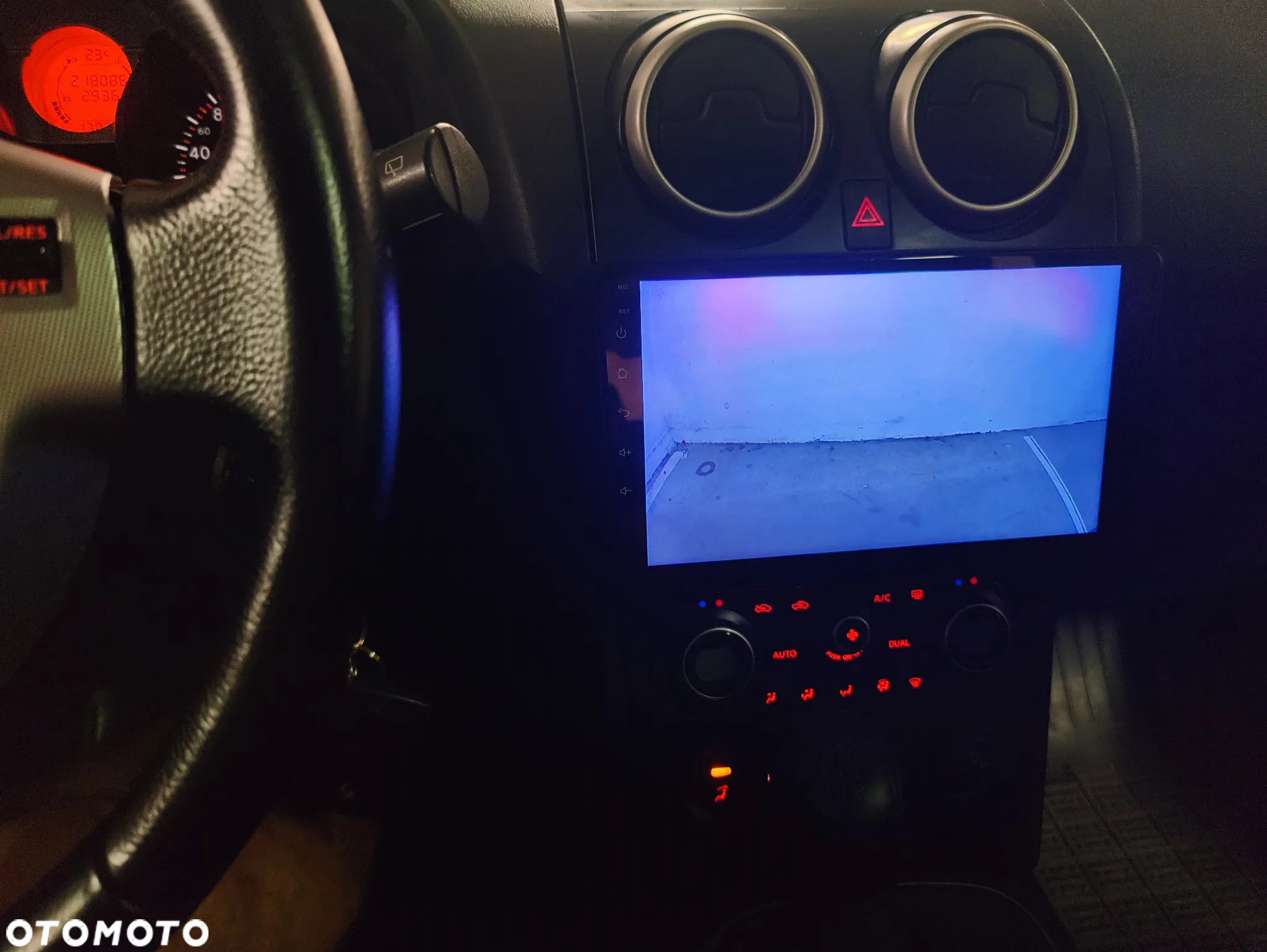 Nissan Qashqai 2.0 dCi DPF tekna - 12