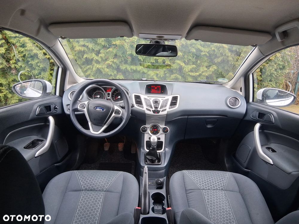 Ford Fiesta - 15