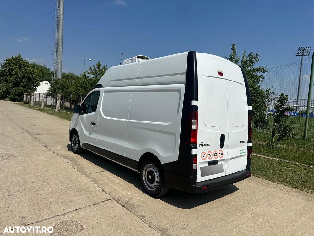 Renault TRAFIC - 6