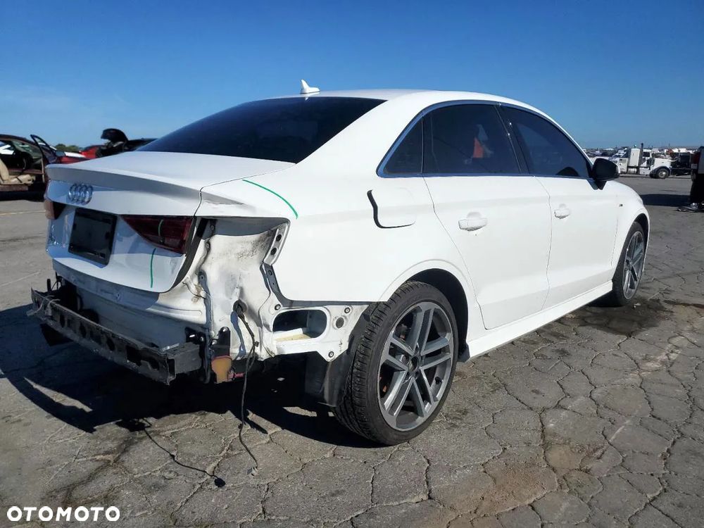 Audi A3 2.0 TFSI quattro S tronic sport - 5