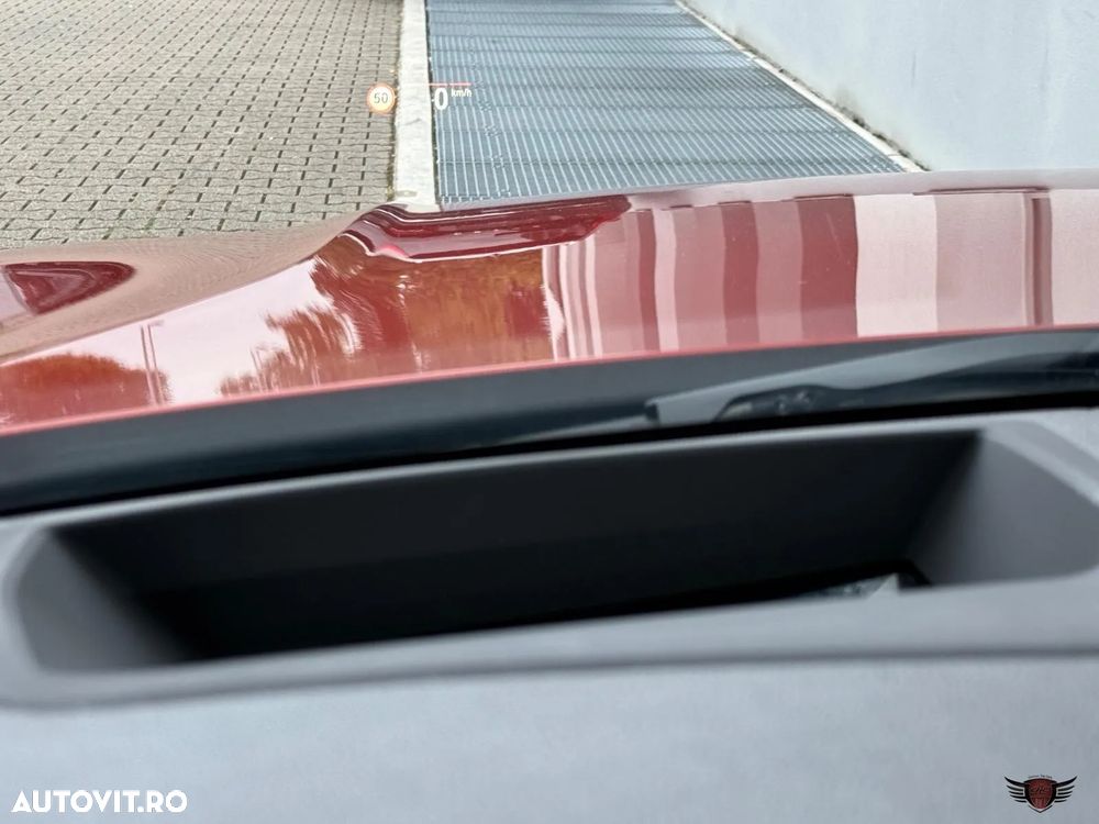 BMW Seria 3 330e Aut. M Sport - 23