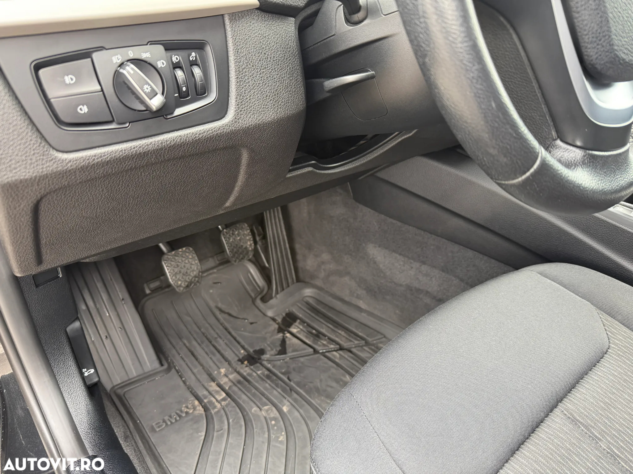 BMW Seria 3 320d - 29