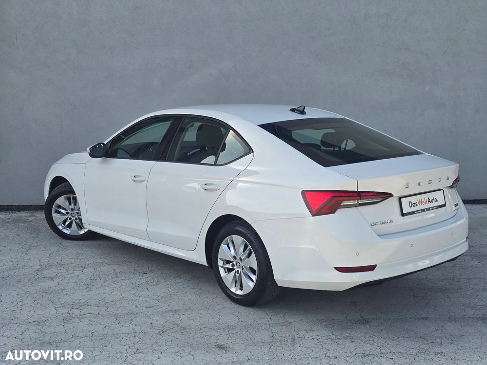Skoda Octavia 2023 photo 3