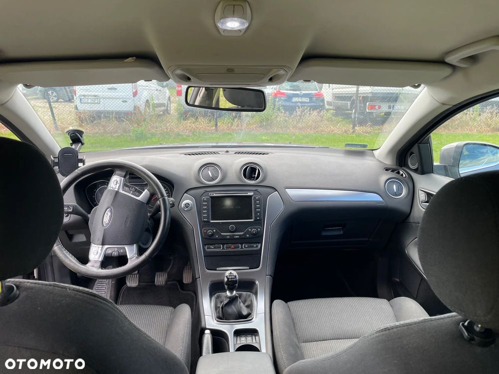 Ford Mondeo 2.0 TDCi Titanium - 17