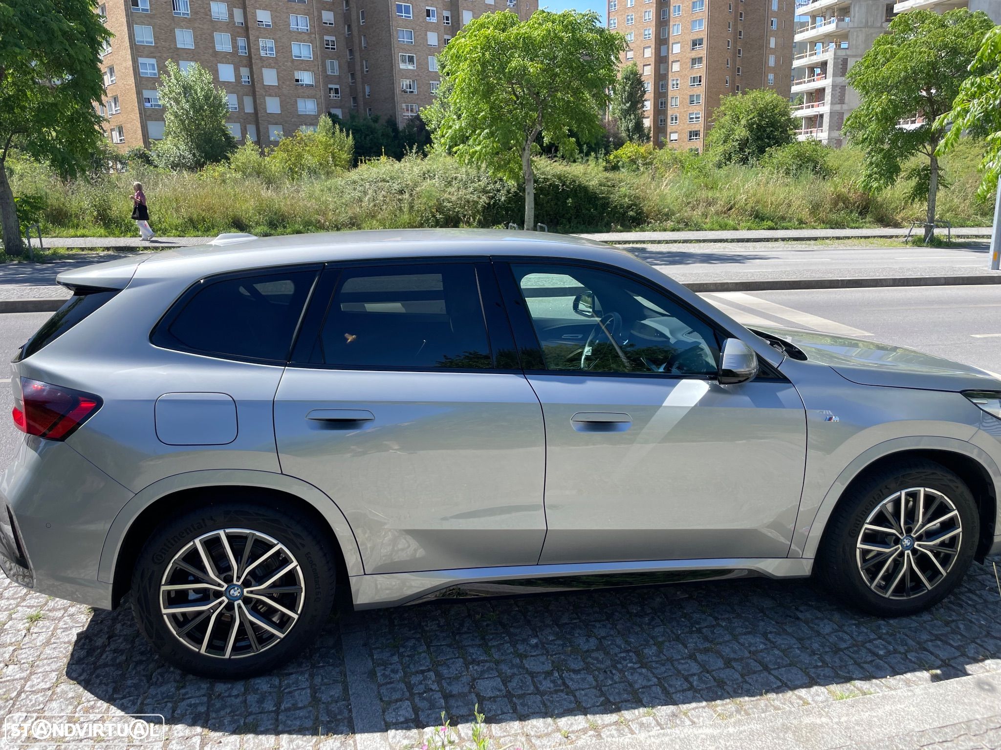 BMW iX1 xDrive30 Pack Desportivo M - 1