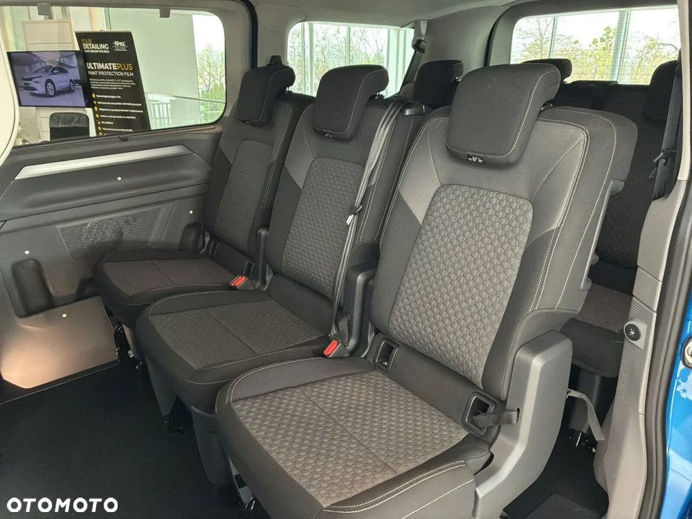 Volkswagen Caravelle - 12