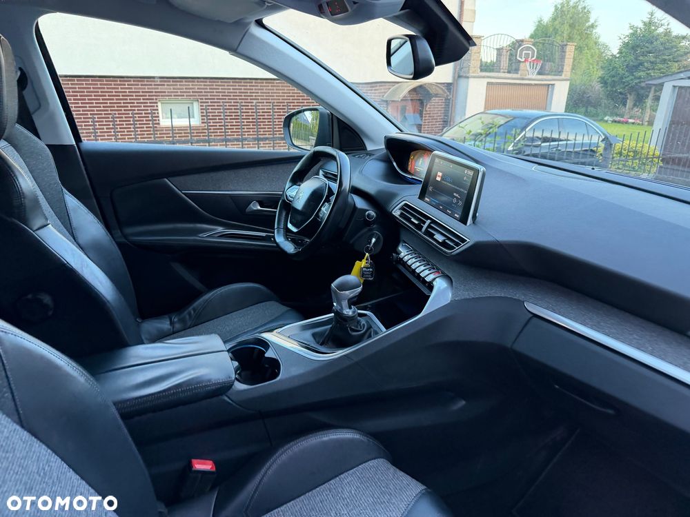 Peugeot 3008 HDi 150 Allure - 15