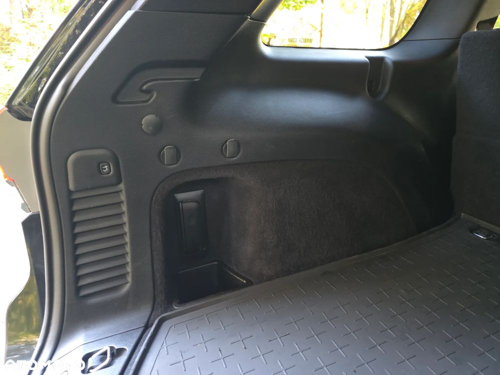 Jeep Grand Cherokee - 25