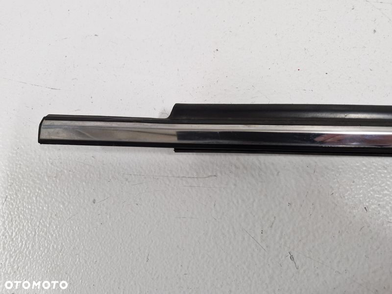 TOYOTA AVENSIS T27 LIFT T29 SEDAN LISTWA ZGARNIAJĄCA DRZWI LEWY TYŁ TYLNA CHROM - 6