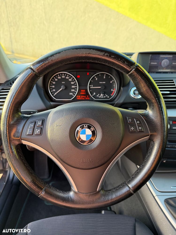 BMW Seria 1 118d - 6
