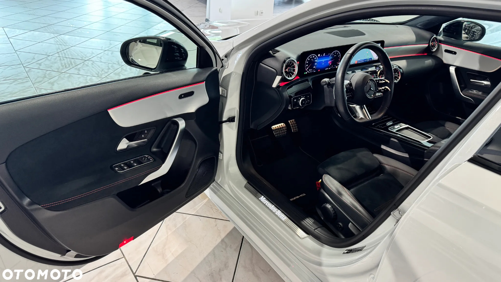 Mercedes-Benz Klasa A 200 AMG Line 7G-DCT - 11