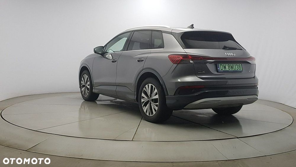 Audi Q4 e-tron - 6