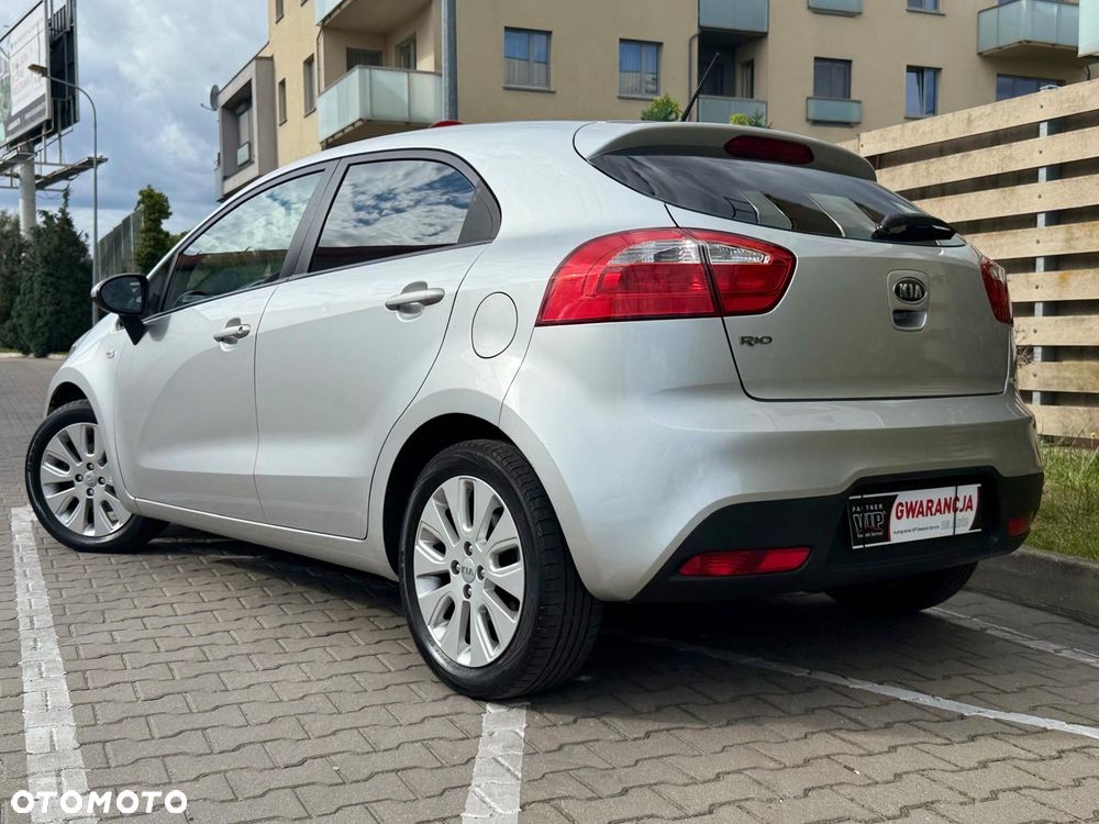 Kia Rio 1.4 Dream Team Edition - 3