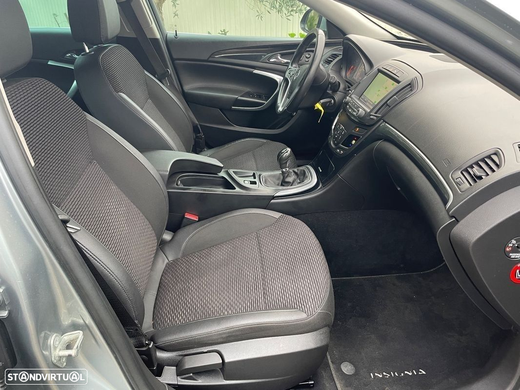 Opel Insignia Sports Tourer 2.0 CDTi Selection S/S - 24