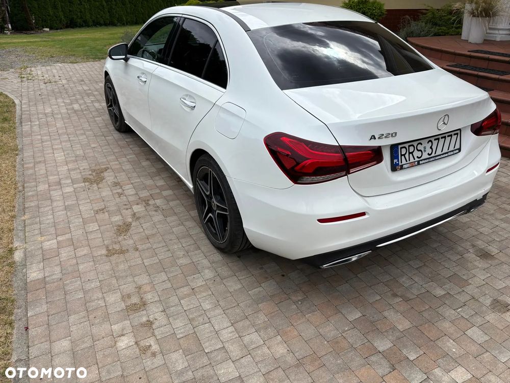 Mercedes-Benz Klasa A 220 7G-DCT - 2