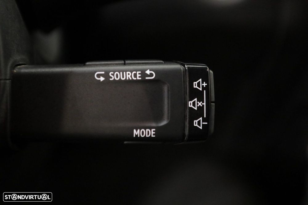 Renault Captur 1.3 TCe Exclusive EDC - 24