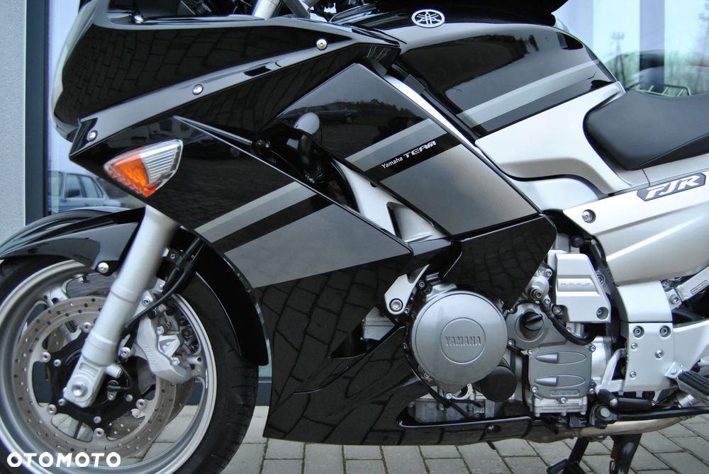 Yamaha FJR - 37