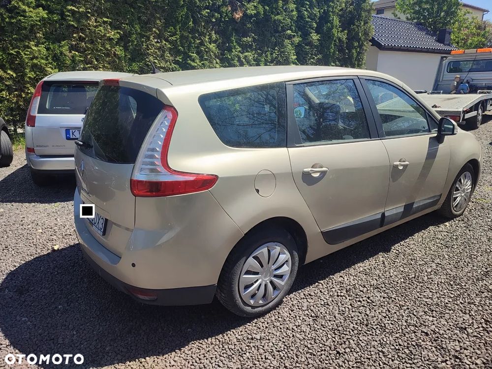 Renault Scenic 1.9 dCi Alize - 2