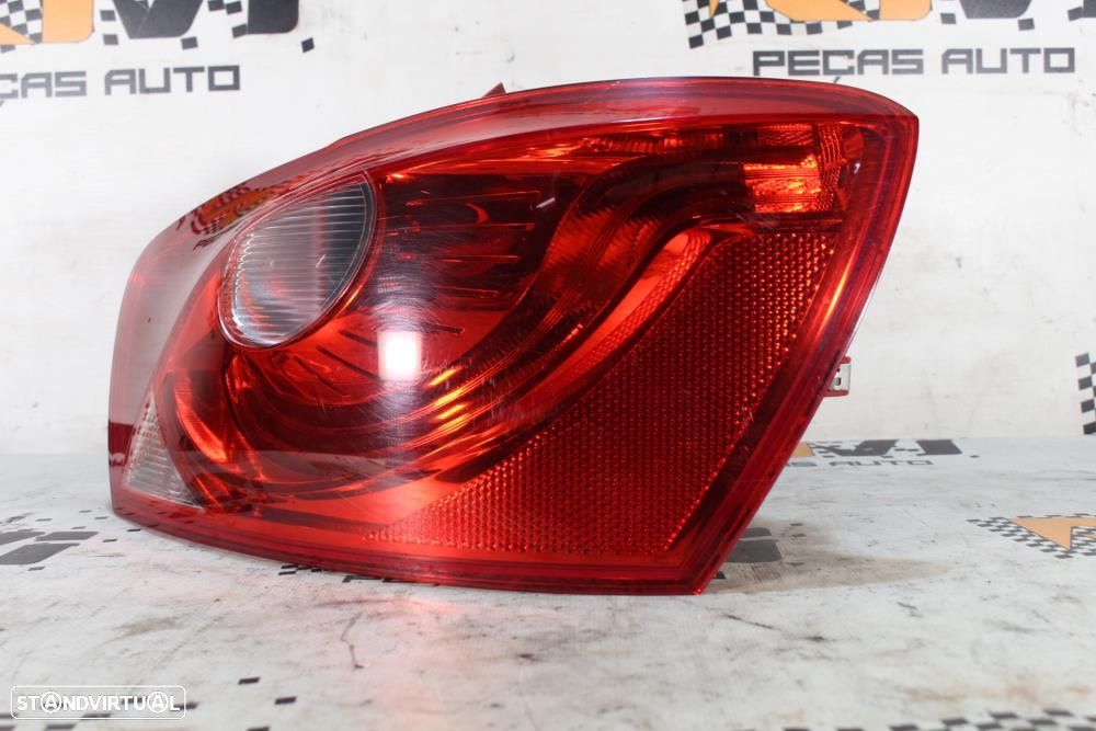 Farolim Direito Seat Ibiza Iv (6J5, 6P1)  6J4945096c / 6J4945112b / Pa - 3