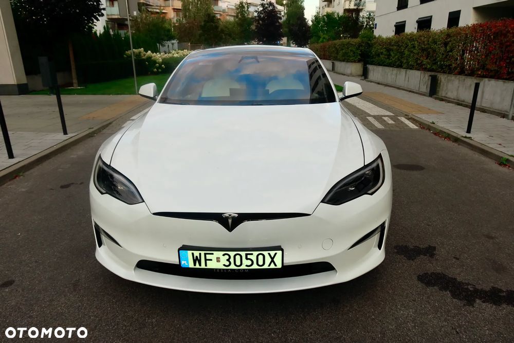 Tesla Model S - 1