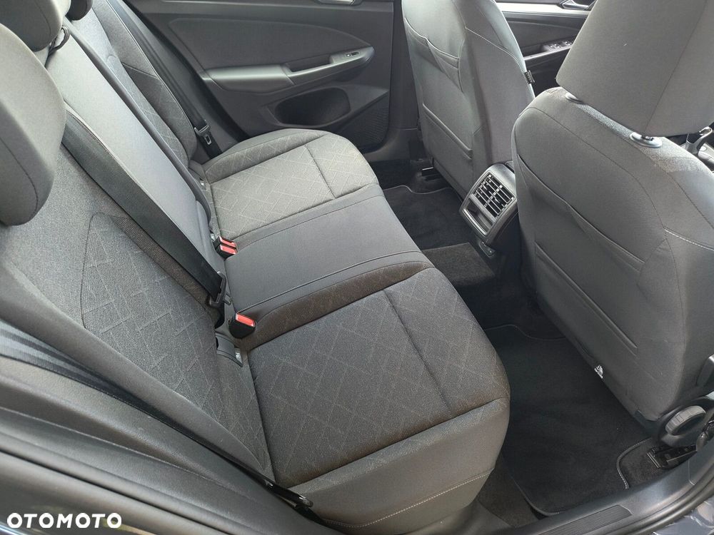 Volkswagen Golf - 13