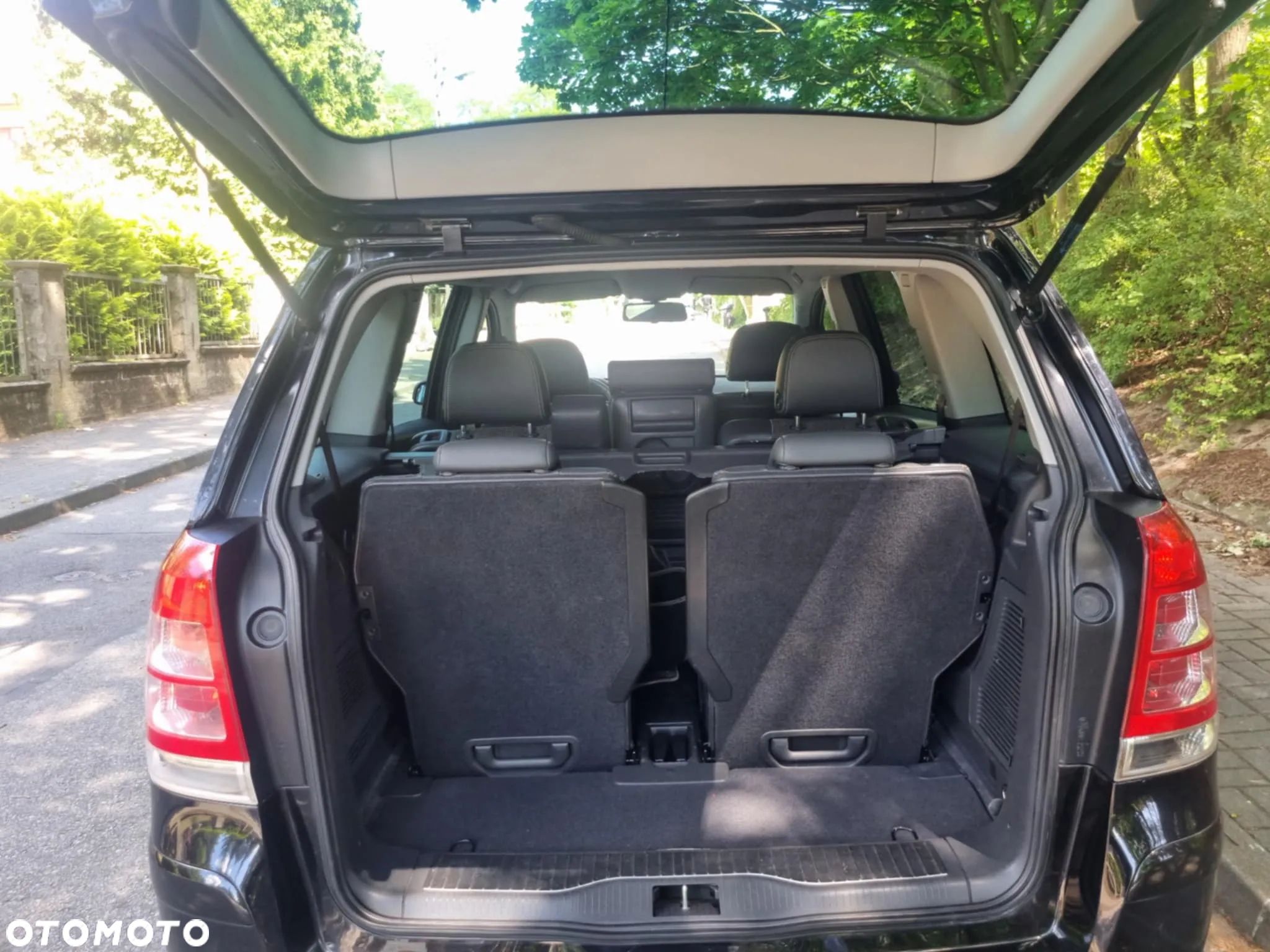 Opel Zafira - 9