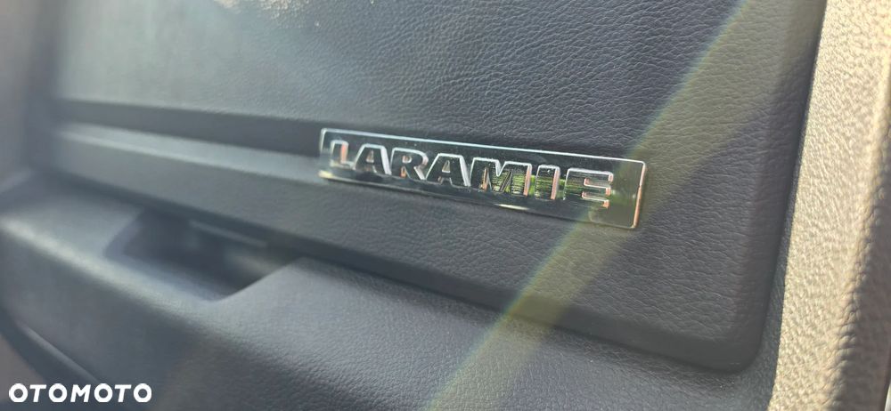 RAM 1500 Crew Cab Laramie - 26