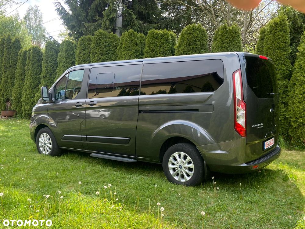 Ford Tourneo Custom - 5