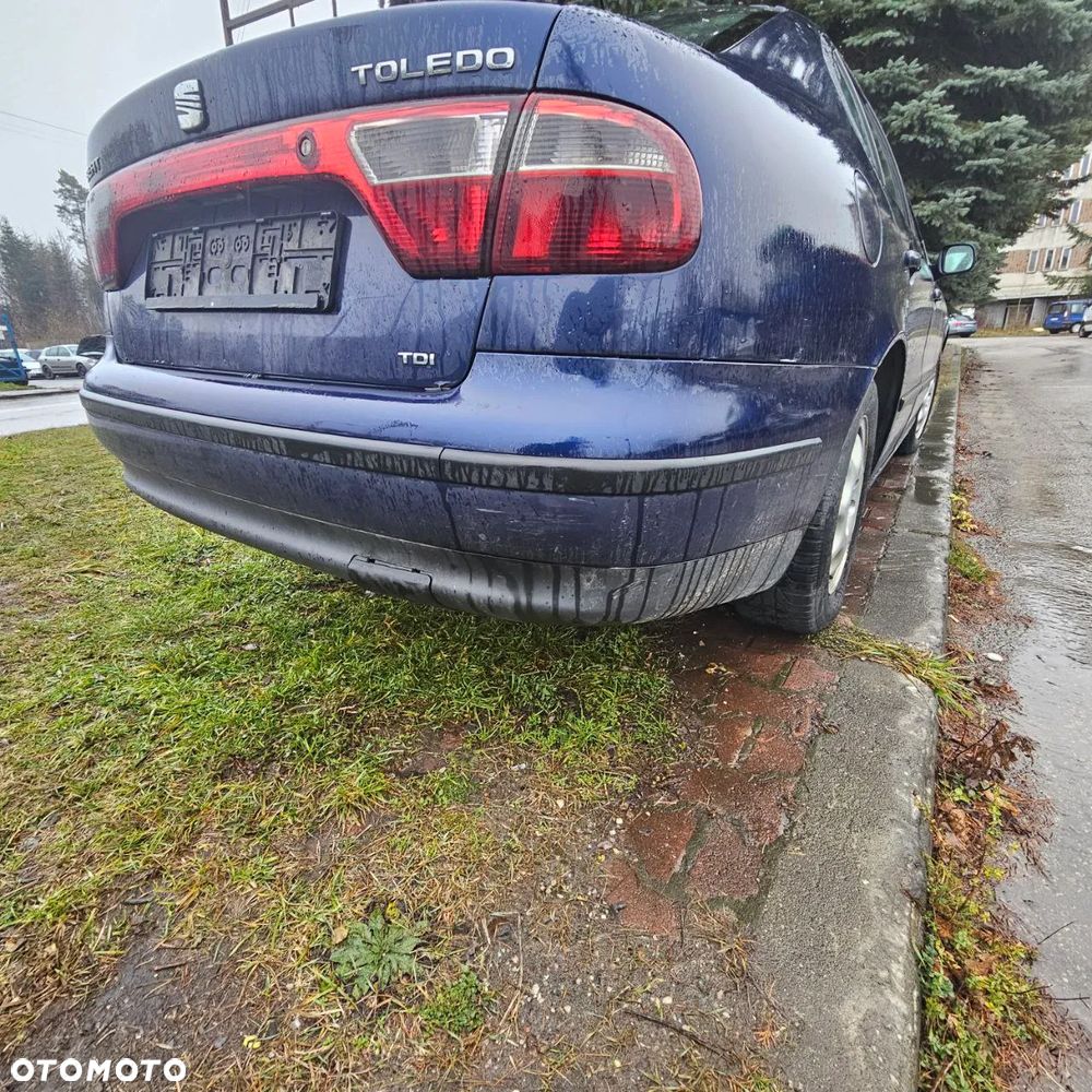 Zderzak tył/ Seat Toledo II / (LB5N) - 1