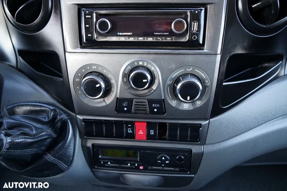 Iveco DAILY 35C11 / BASCULATOR / CU TRACȚIE MÂNĂ / DOUĂ TRACȚII / MANUAL / 7 LOCURI / IMPORTAT - 31