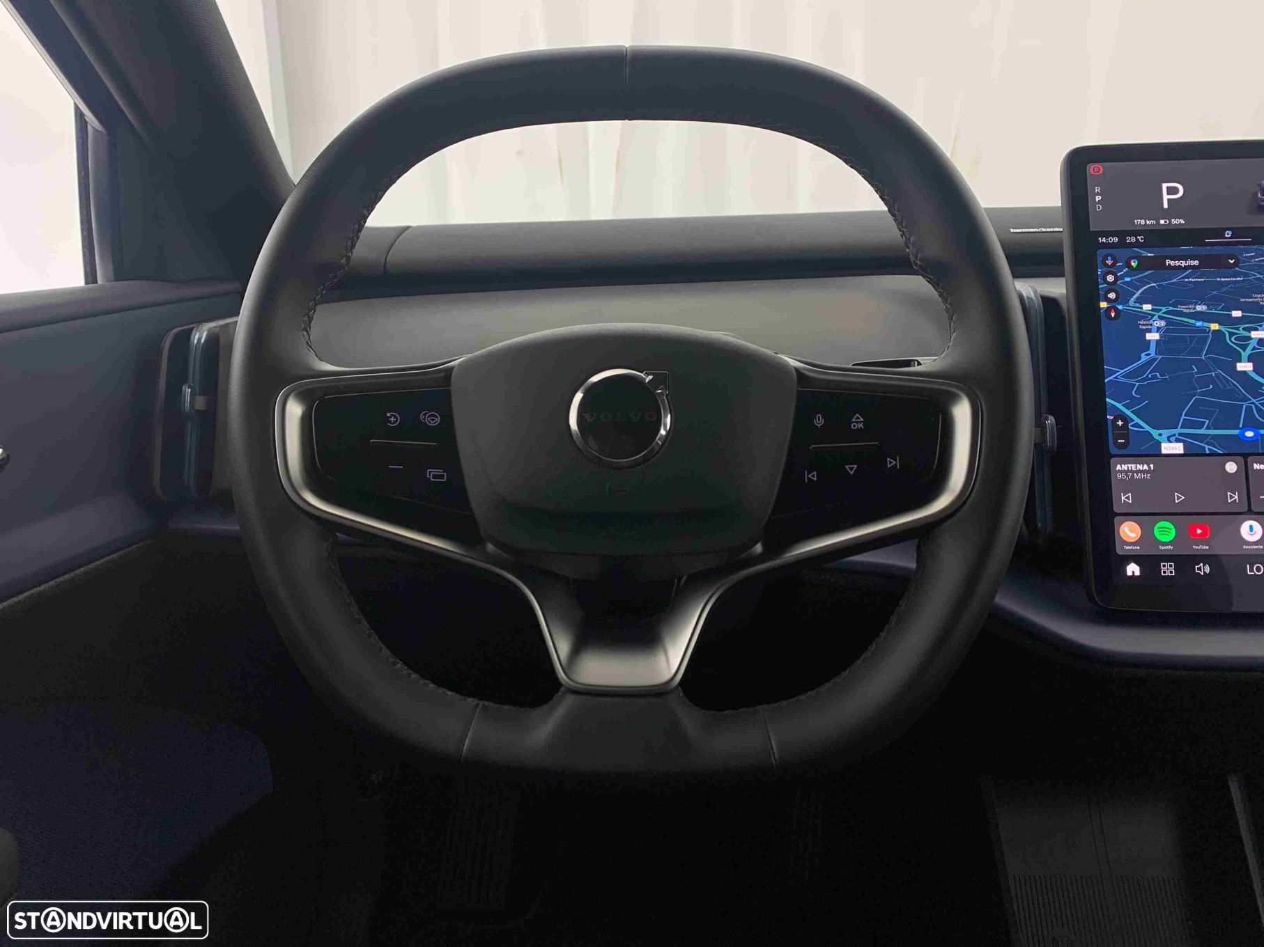 Volvo EX30 69 kWh Single Motor Extended Range Plus - 8