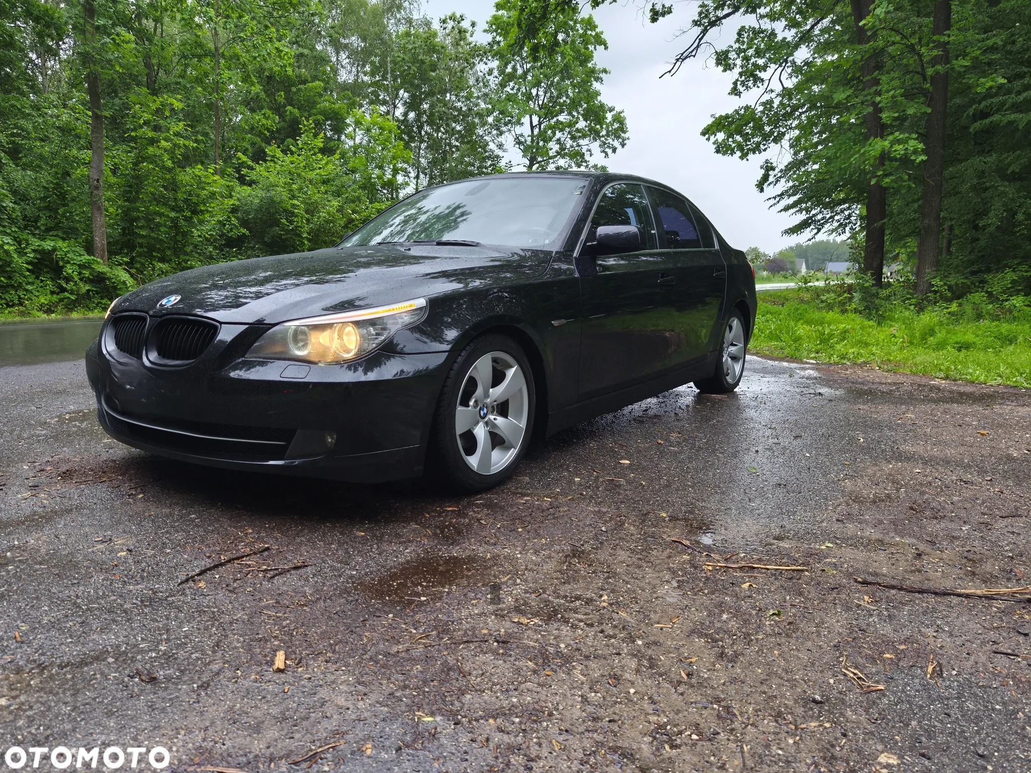 BMW Seria 5 520i - 1