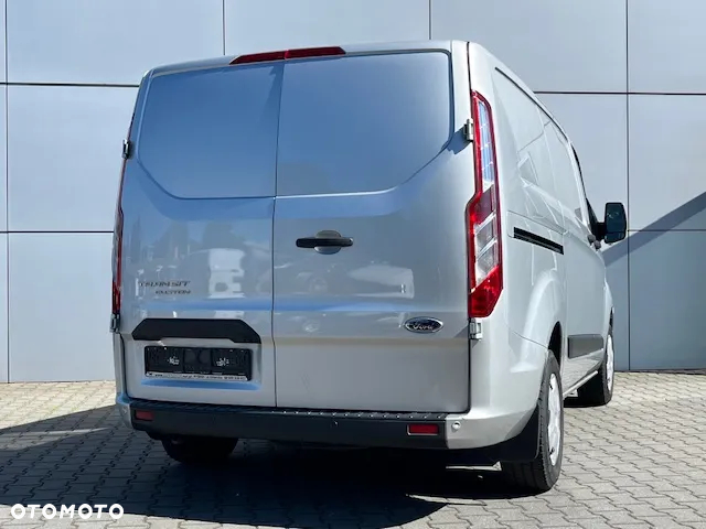 Ford Transit Custom - 8
