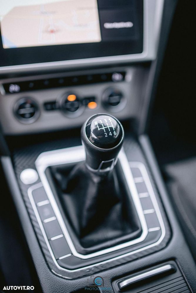 Volkswagen Passat Variant 2.0 TDI SCR Comfortline - 15