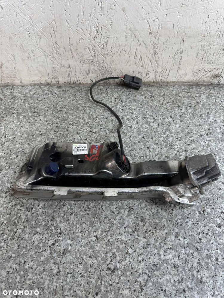 halogen prawy przód led drl volvo s60 ii 2011-2018 31420239 v60 - 6