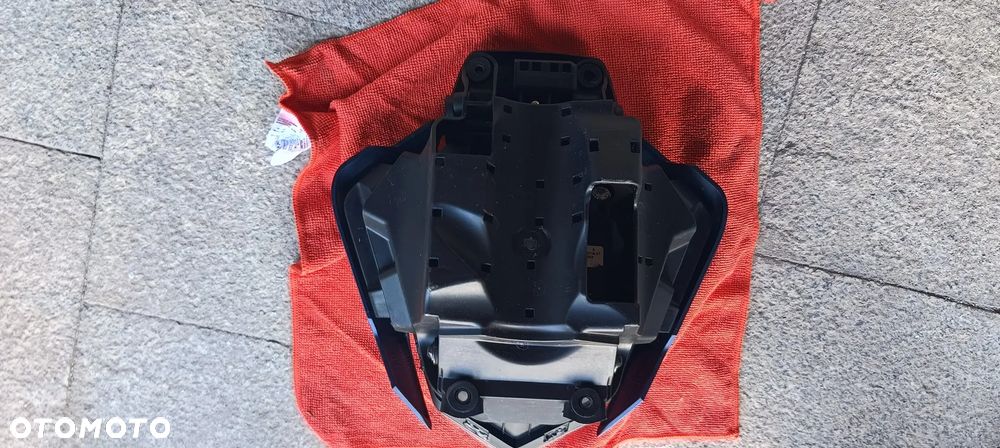 KTM DUKE 125 250 390  LAMPA PRZÓD REFLEKTOR 2025 - 8