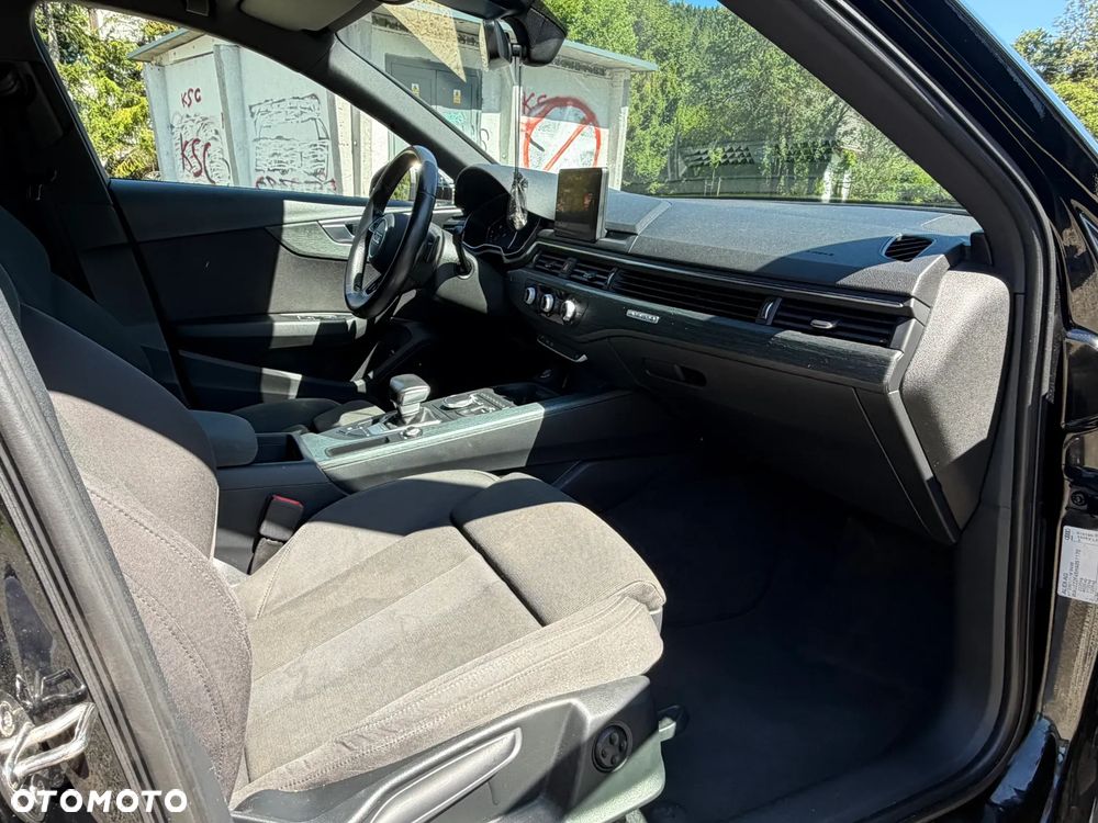 Audi A4 Avant 2.0 TDI Quattro S tronic - 9