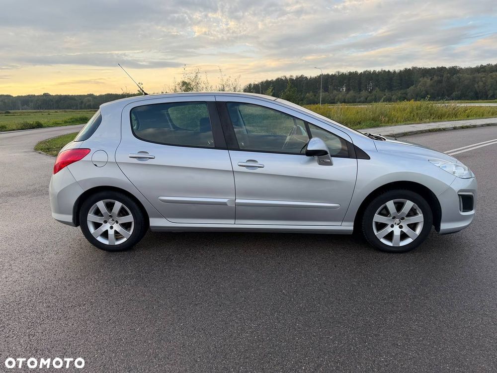 Peugeot 308 - 4