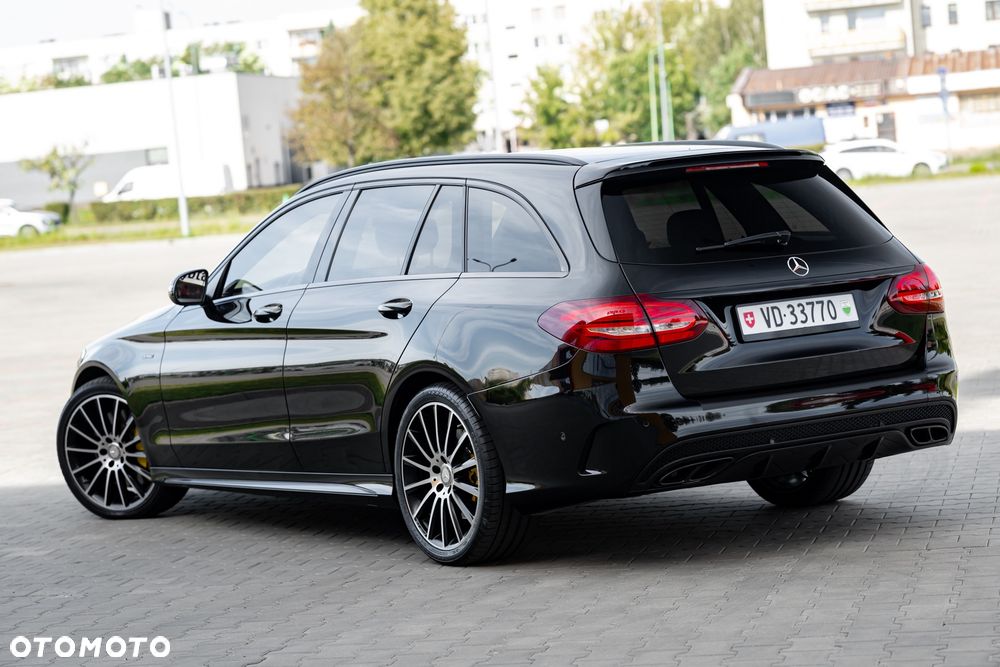 Mercedes-Benz Klasa C 450 AMG 4Matic 7G-TRONIC - 11