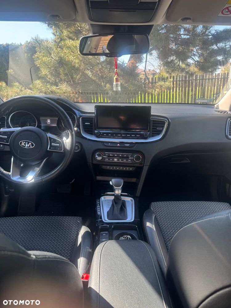 Kia XCeed 1.6 T-GDI L Business Line DCT - 3