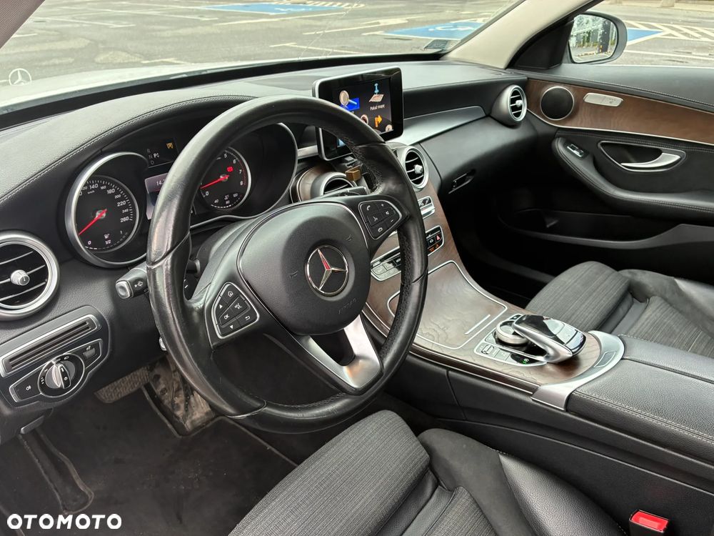 Mercedes-Benz Klasa C 200 7G-TRONIC - 13