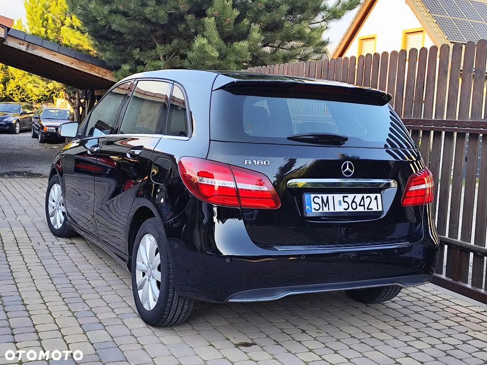 Mercedes-Benz Klasa B 180 BlueEFFICIENCY Edition Style - 25