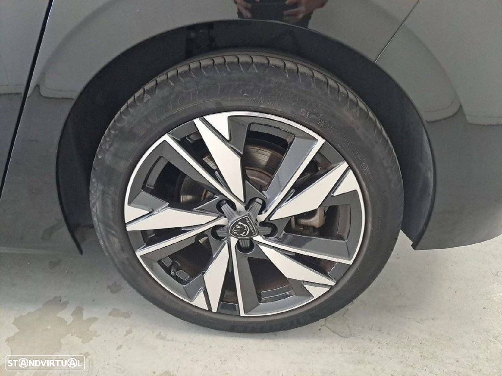 Peugeot 308 1.6 Hybrid Allure e-EAT8 - 11