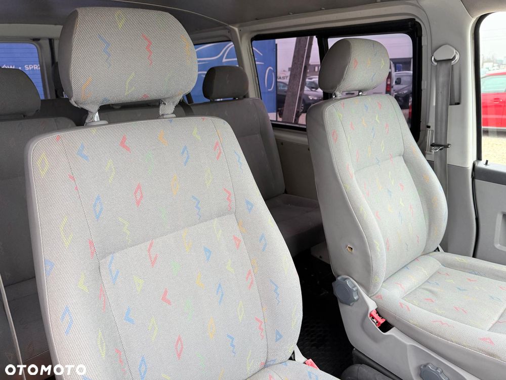 Volkswagen Transporter - 20