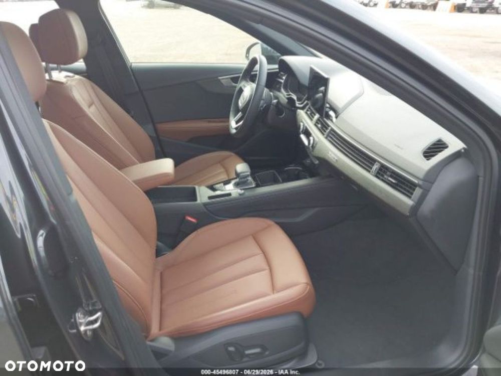 Audi A4 Limousine - 8