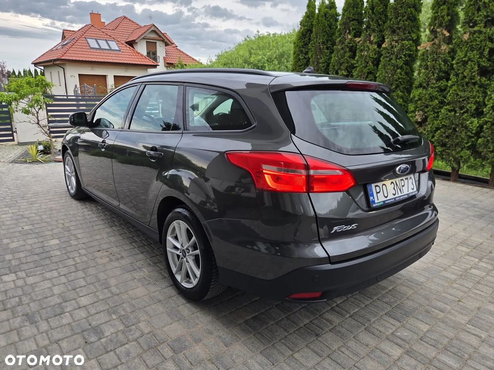 Ford Focus 1.6 Titanium - 4